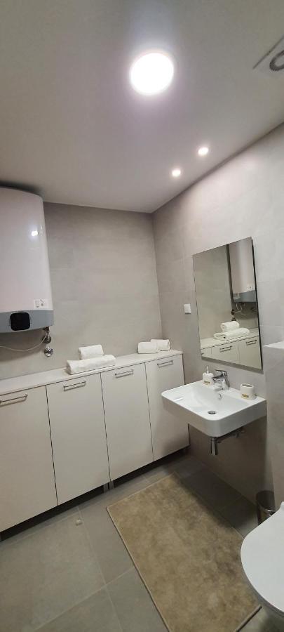 טיווט Luxury Apartment Stefanija מראה חיצוני תמונה