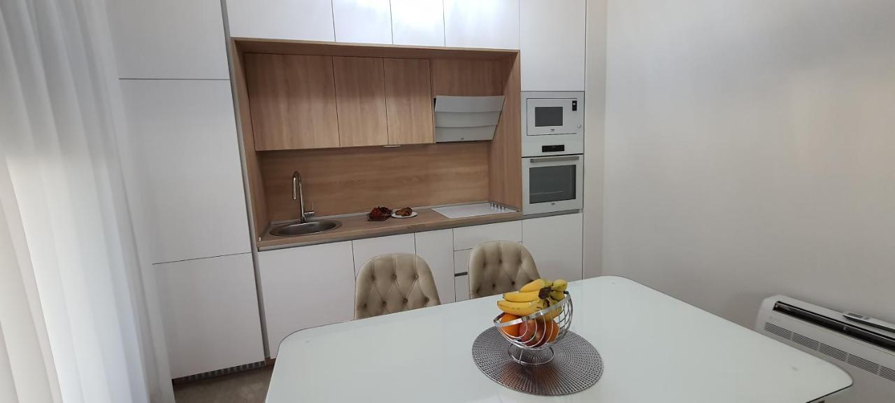 טיווט Luxury Apartment Stefanija מראה חיצוני תמונה