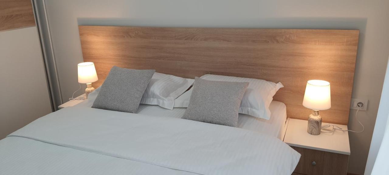 טיווט Luxury Apartment Stefanija מראה חיצוני תמונה