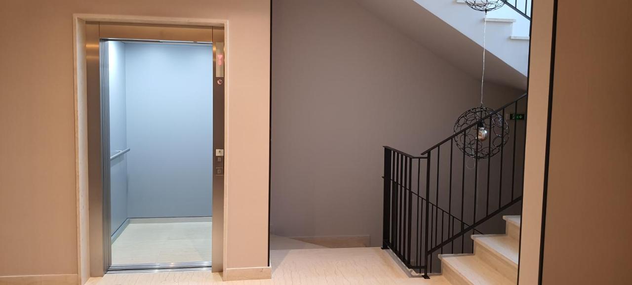 טיווט Luxury Apartment Stefanija מראה חיצוני תמונה