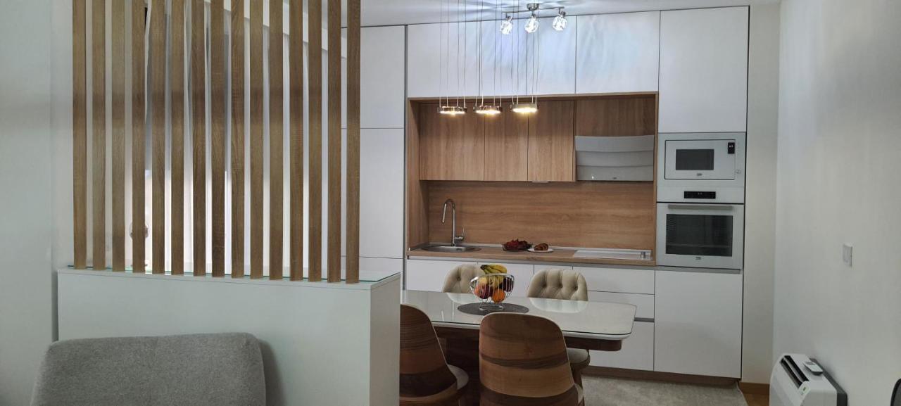 טיווט Luxury Apartment Stefanija מראה חיצוני תמונה